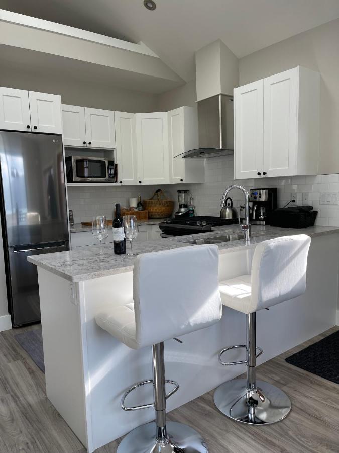 Port Renfrew Oceanfront Retreat Villa ภายนอก รูปภาพ