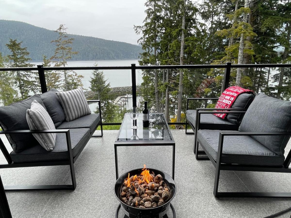 Port Renfrew Oceanfront Retreat Villa ภายนอก รูปภาพ